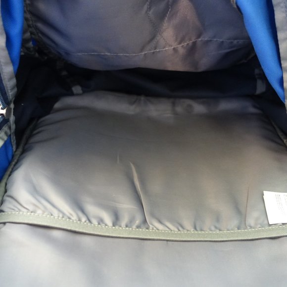 The North Face Haystack Backpack Blue 31.5L - Picture 3 of 8